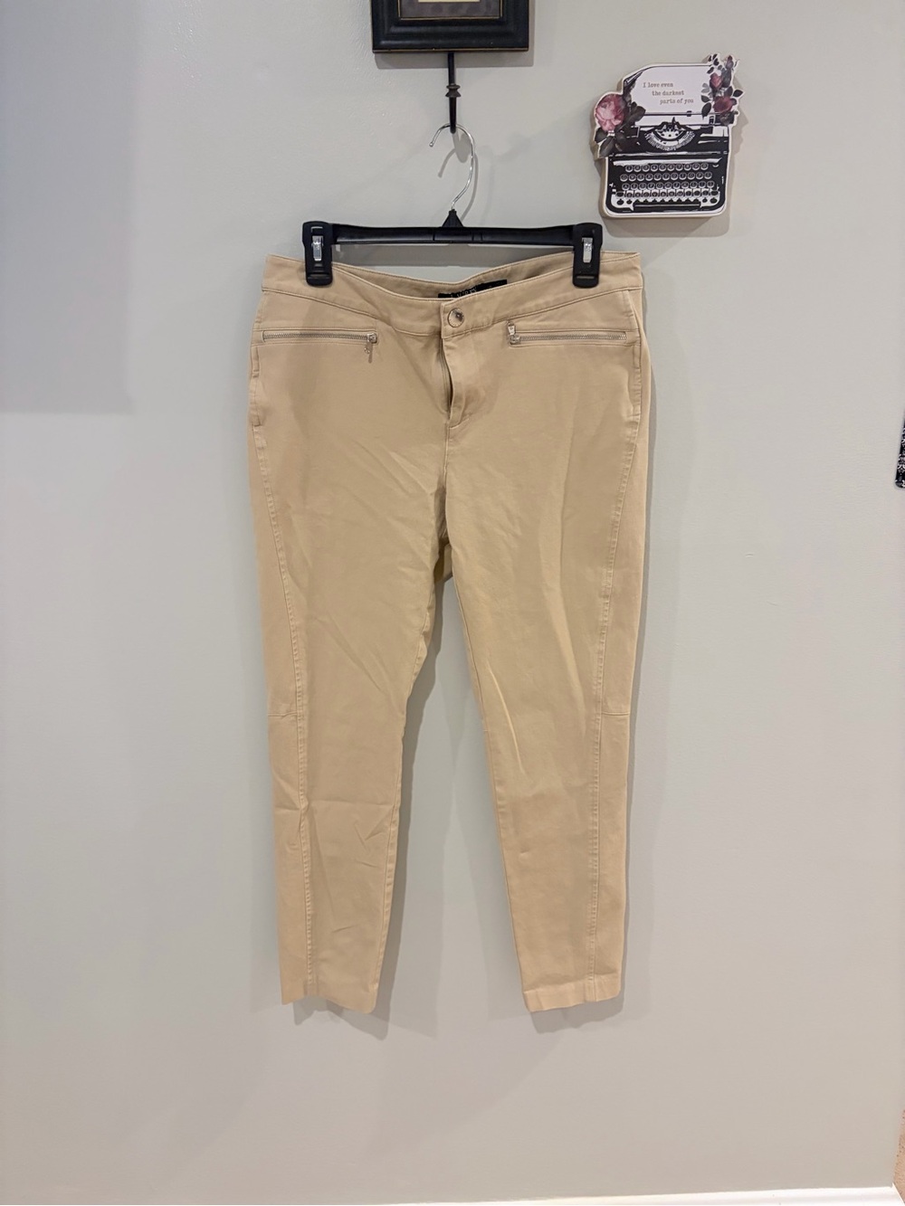 Lauren Ralph Lauren Women's Cropped Slim Chinos in Beige